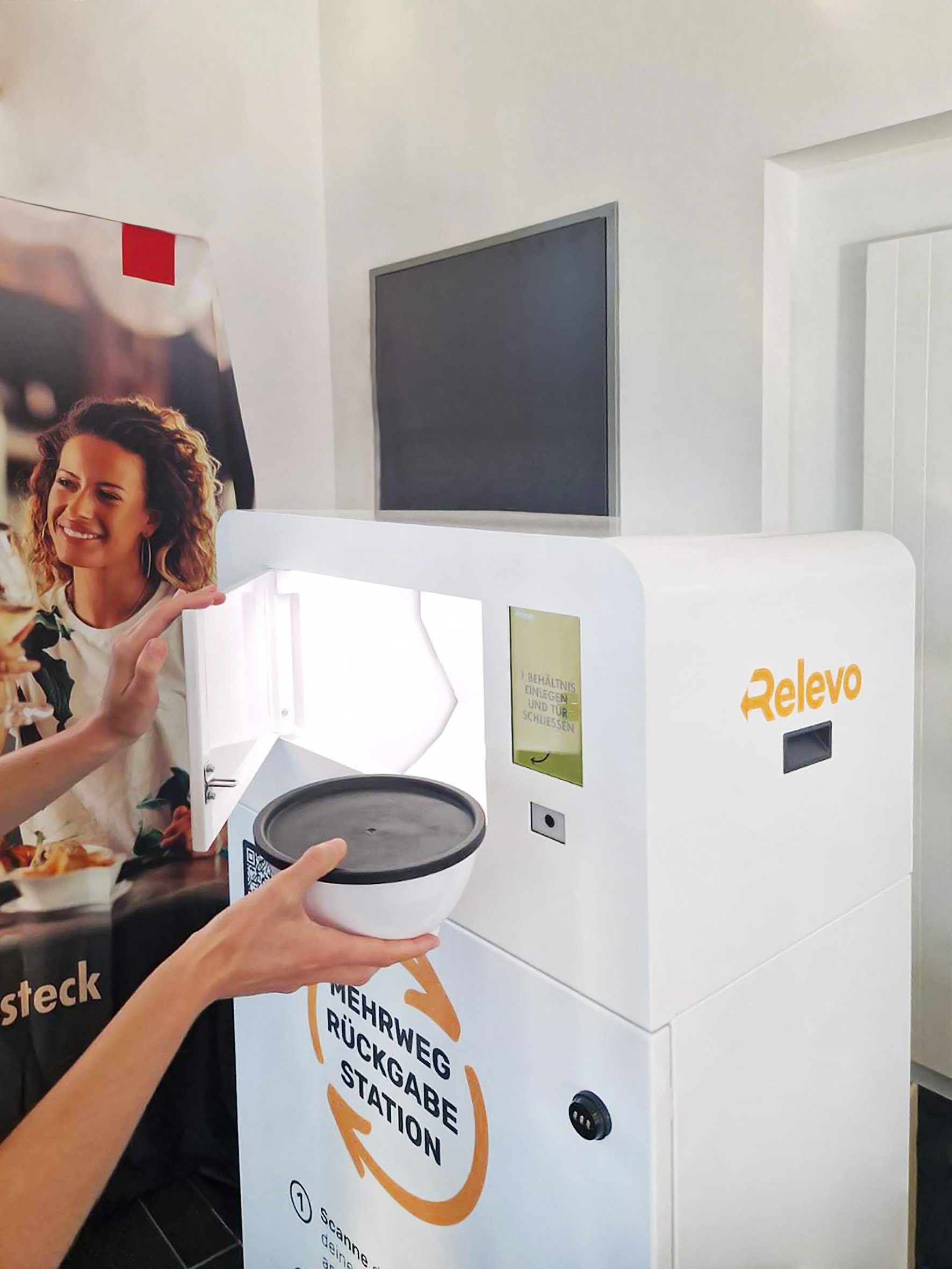 Typical Reverse Vending Machine Reverse Vending Machines - Relevo